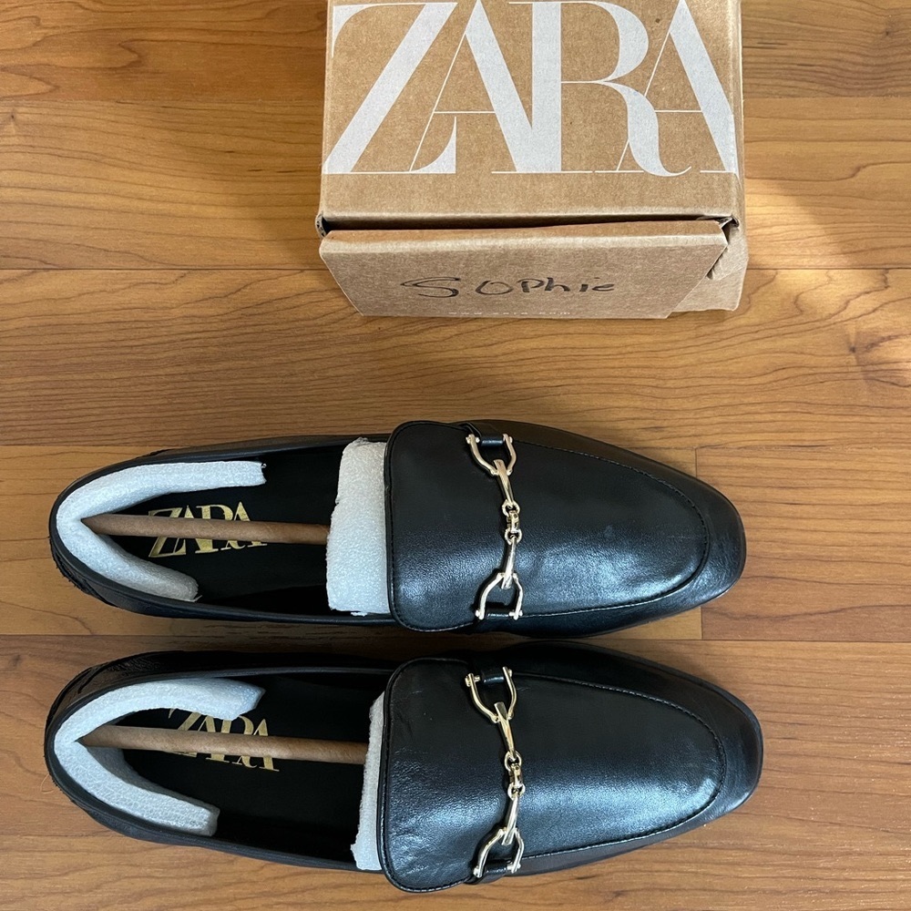 ZARA Chain Trim Leather Loafers